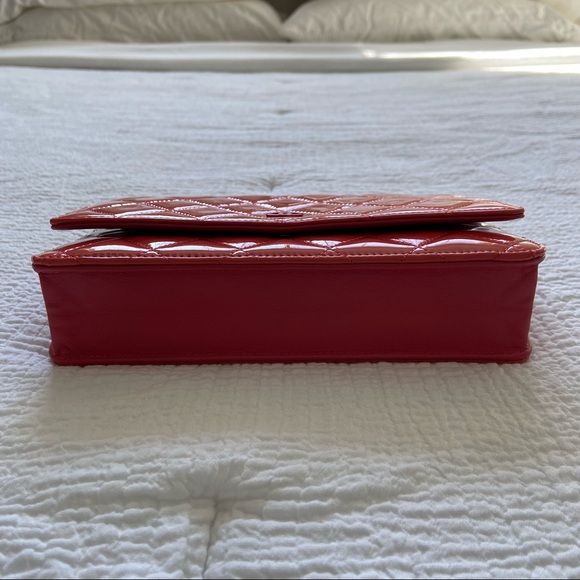 Chanel Patent Quilted Dark Pink Wallet On Chain WOC - Picture 5 of 12